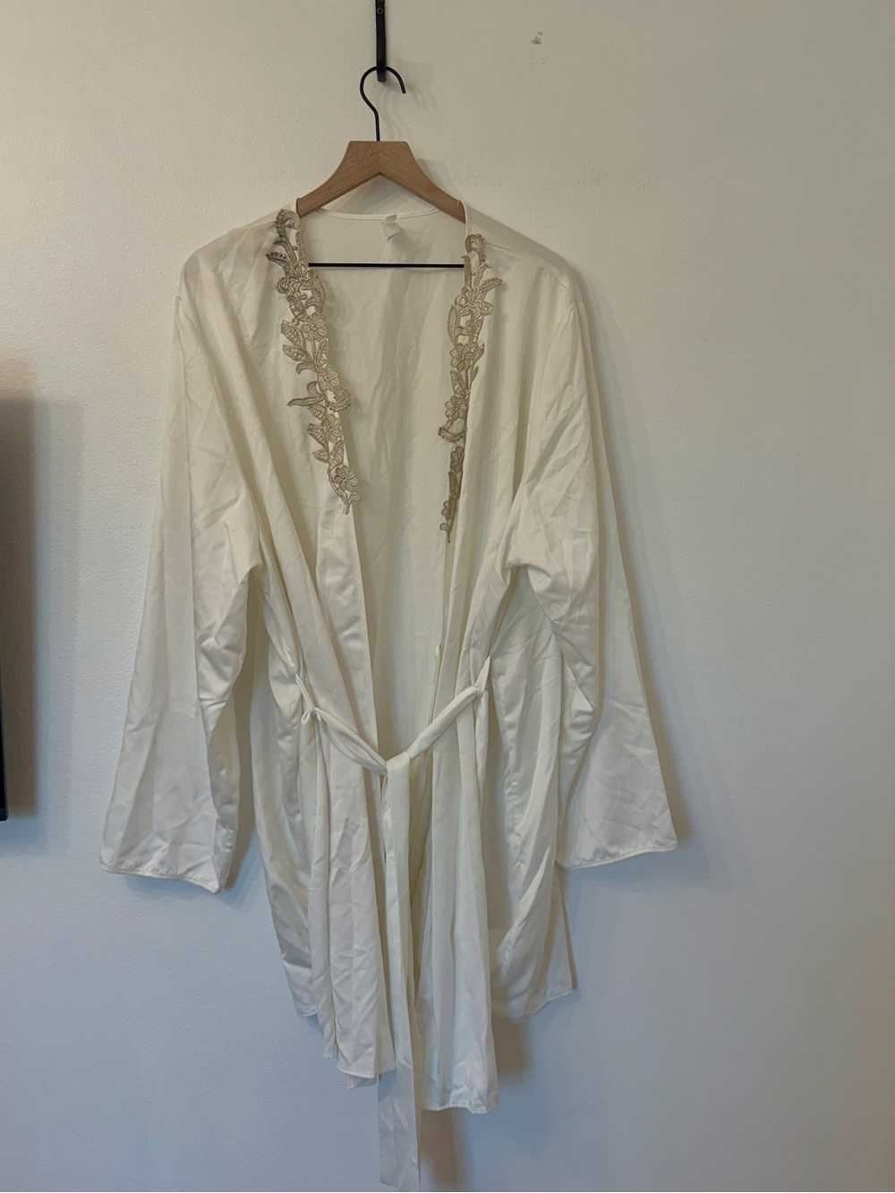 Lace-Accent Cream Satin Robe with Waist Tie